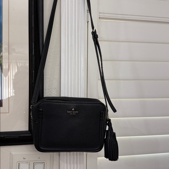 kate spade Handbags - Kate Spade Orchard Street Arla Black Leather Crossbody with Tassels.
